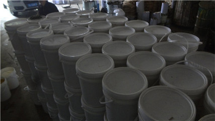 廠家供應無溶劑環(huán)保的水性環(huán)氧固化劑 水性的更便宜圖片_高清圖_細節(jié)圖-蘇州梅果望化工 -